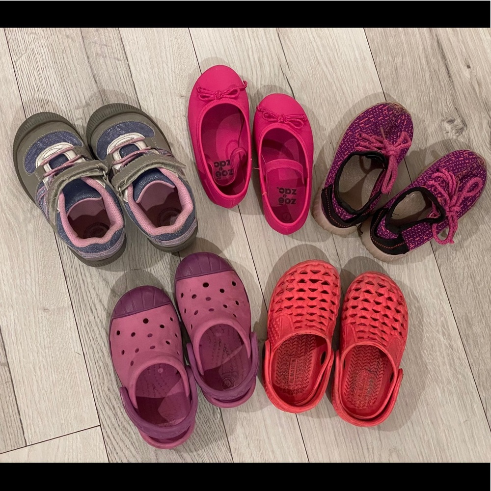 5 pairs of Girls Shoes